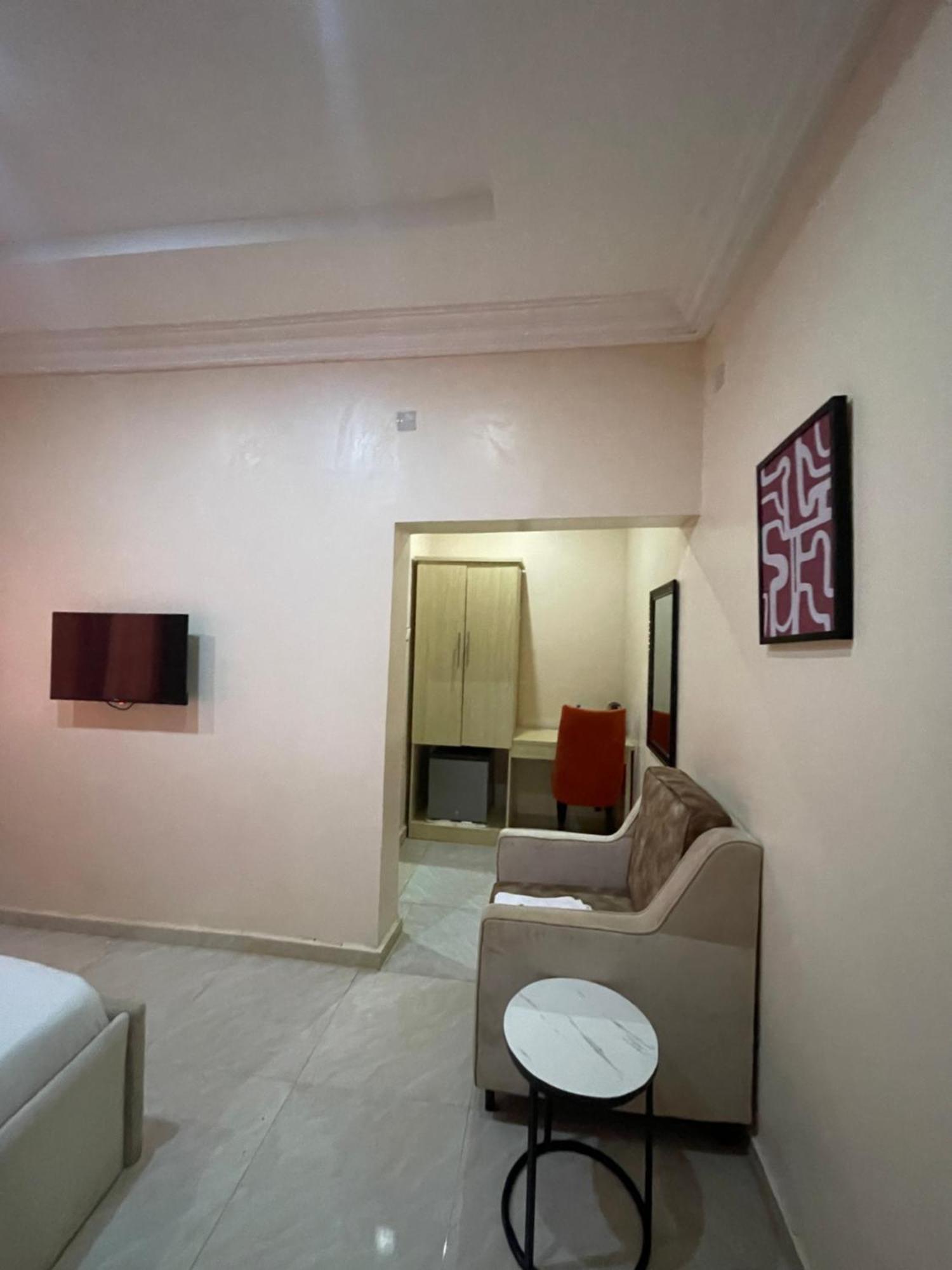 Nexus Xpress Hotel Abuja Exterior photo